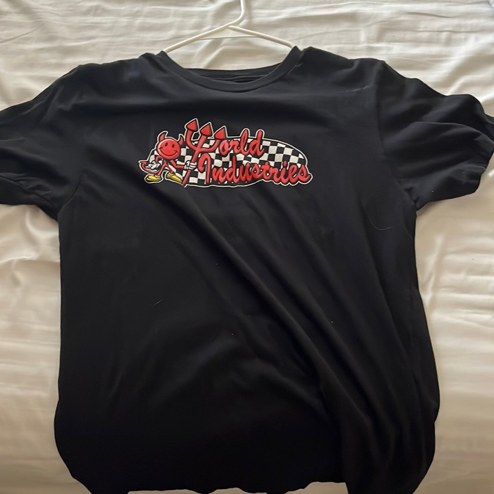 Black world industries T-shirt